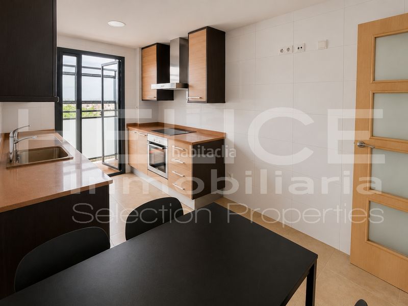 Foto 7a81662b-3e24-4aff-aa2b-bc1c0c01856e. Flat with heating parking pool in La Punta Valencia
