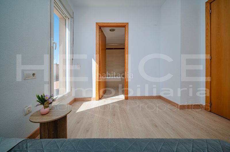 Foto f9728475-c619-47c2-8bad-b6e0ca250dc8. Àtic amb calefacció aparcament piscina a Valterna Paterna