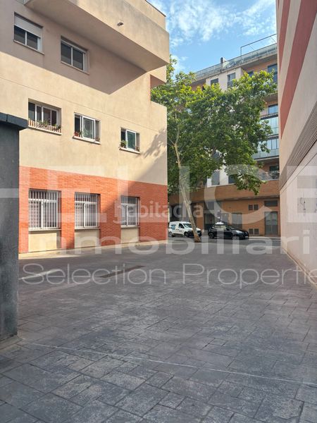 Foto ff7efd15-bc52-43c1-ac27-eb43d4734629. Àtic amb calefacció aparcament piscina a Valterna Paterna