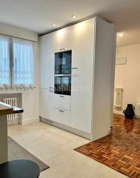 Foto 9db98f34-ec3d-4a26-a498-a23ce00ecd34. Rent flat with heating in Centro Gijón