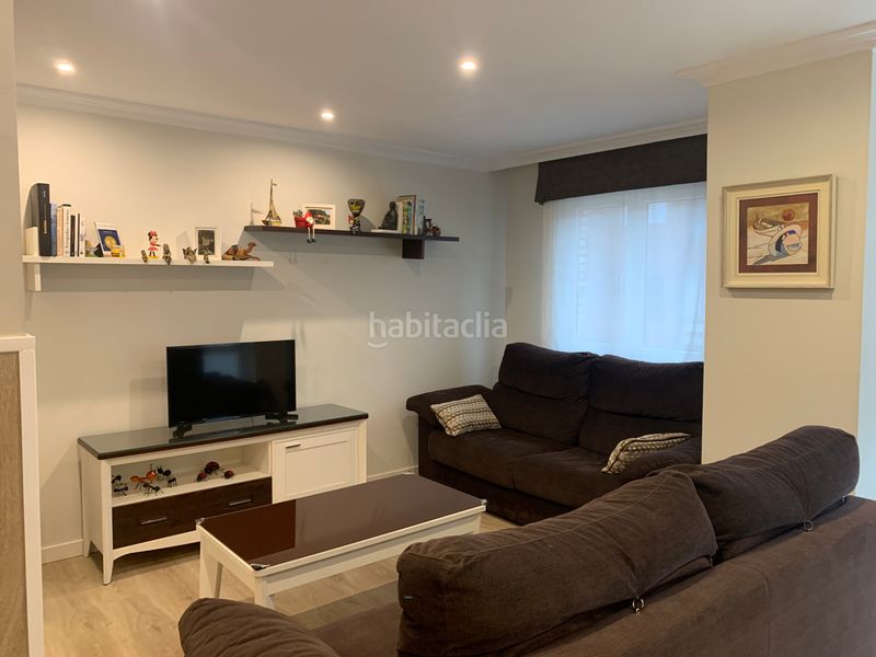 Foto a4d39035-0563-43e7-bfc1-82a302b96f87. Rent flat with heating in Centro Gijón