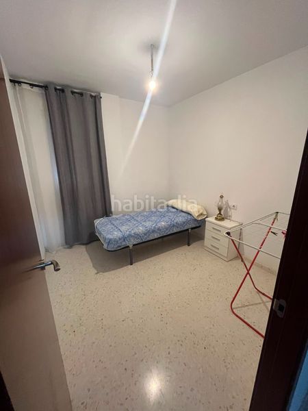 Foto 1ba21bc9-b317-4db9-872b-44b2ed80739b. Pis a calle jilguero 3 a Poleares Lucena