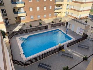 Appartement à Calle jilguero 3. Piso vpo amueblado en urbanización el zarpazo - lucena