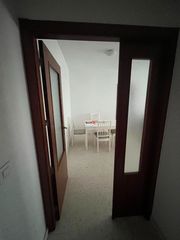 Appartement  Calle jilguero 3. Piso vpo amueblado en urbanización el zarpazo - lucena