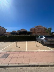 Aparcament cotxe a Calle Jazmin 1
