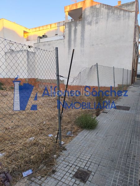 Foto f9af79ed-2dd0-42c9-ad9d-25e48cff9ebc. Terreny residencial a Almendralejo