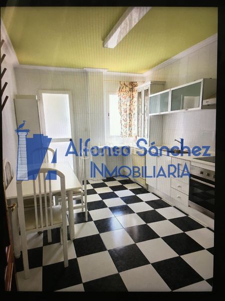 Foto 41b2a193-736d-48ce-a0c9-fae852f248c4. Pis amb aparcament a Almendralejo