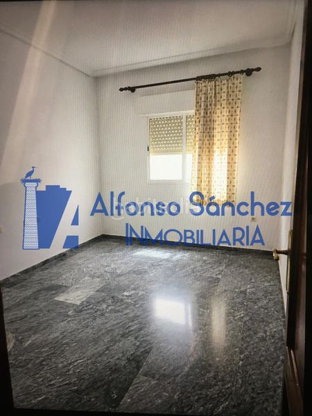 Foto afcde44c-2b5a-41fe-a881-3f149a36db7c. Pis amb aparcament a Almendralejo
