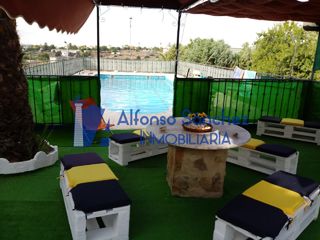Chalet in Almendralejo. Chalet  almendralejo san marcoslos olivo