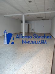 Business premise in Almendralejo. Local  almendralejo avd san antonio
