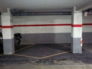 Rent Motorcycle parking  Carrer de murla 3. Plaza de moto
