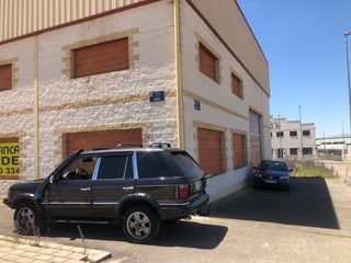Nau industrial en Medina del Campo. Nave en pol�gono industrial para expandir tu negocio o desarroll