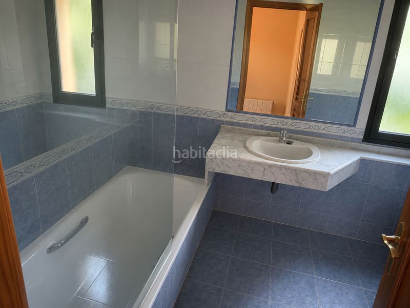 Foto 7310a3ff-dd37-4b30-8a28-72db01994f38. Chalet dans avenida valladolid 1b dans Tordesillas