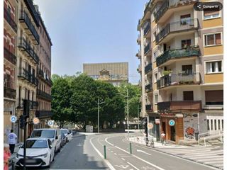 Local Comercial en Calle DE EGIA 8