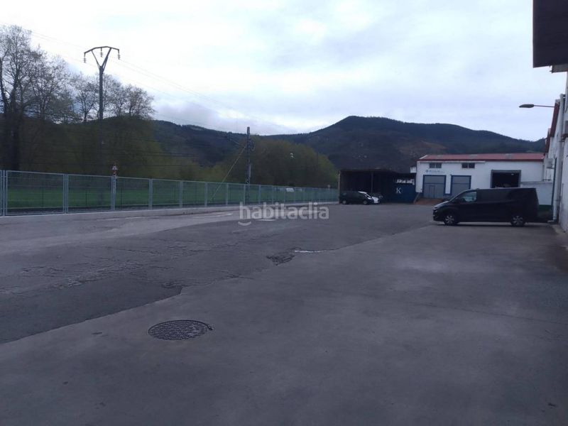 Foto 28b2996d-ce6f-4fd8-9acc-301b36374e3e. Nau industrial a Usurbil