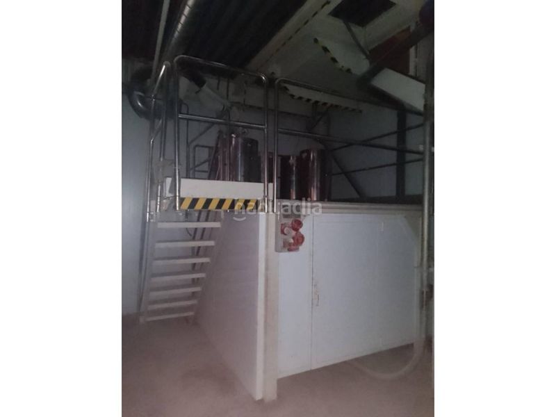 Foto 5cd7685a-1831-4639-8639-351a7d6281ac. Nau industrial a Usurbil
