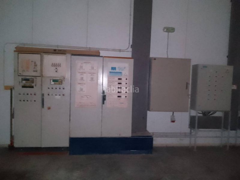 Foto b6cd6691-be4f-4d2a-a337-86068708444a. Nau industrial a Usurbil