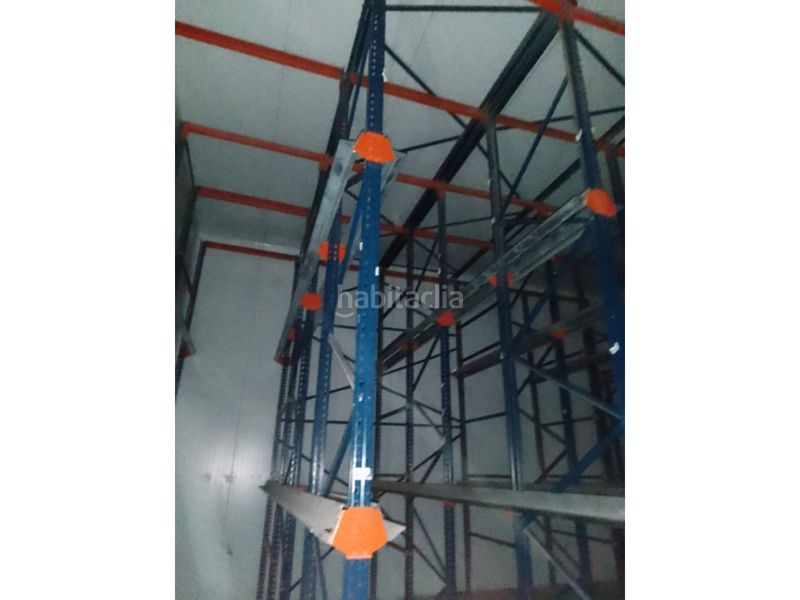 Foto b9311402-2918-46ef-a8dd-868a53d85380. Nau industrial a Usurbil