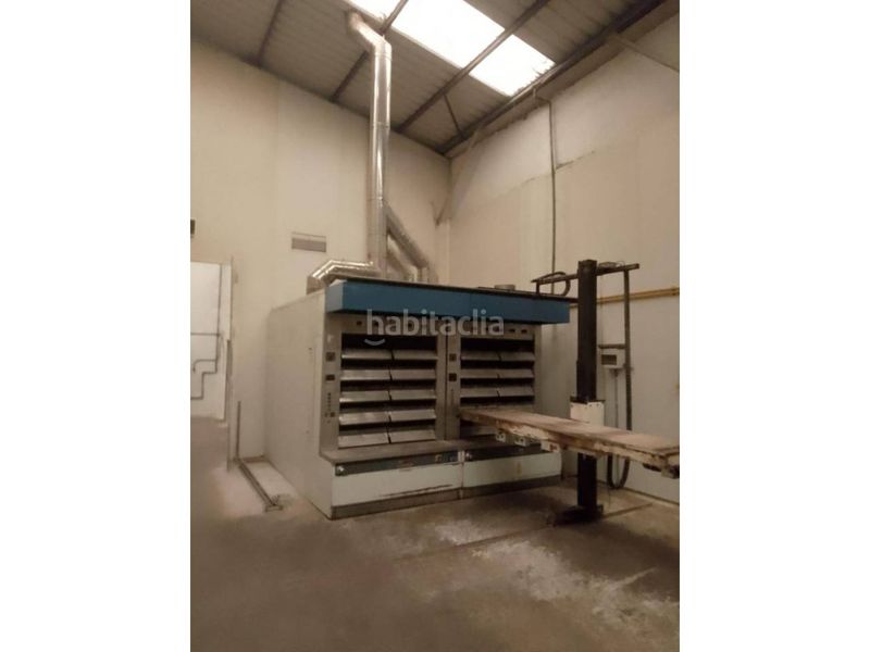 Foto c69a3e50-06fc-470d-b6e6-5d1ee95dfefc. Nau industrial a Usurbil