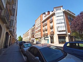 Local Comercial  Calle portal de castilla. Local en venta en lovaina01007