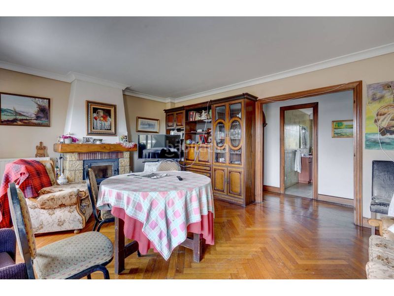 Foto e2774e6e-4ae5-4a06-a77c-b99750fdd997. Masia amb calefacció aparcament a Hondarribia