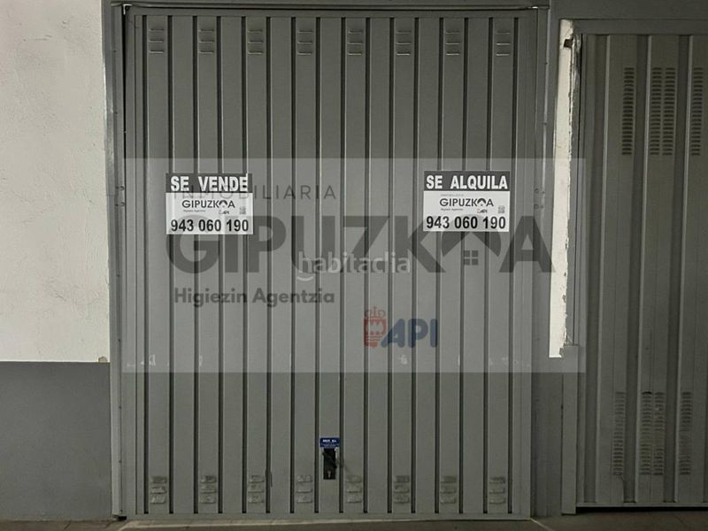 Foto c79d9168-b510-44ef-8ea1-0e561c8f4d51. Aparcament cotxe a Amara Donostia - San Sebastián