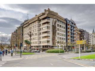 Bureau à Paseo fueros 1. Oficina en venta en centro20005