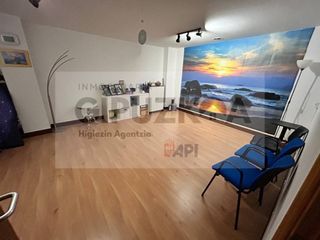 Bureau  Calle de iparragirre. Oficina en venta en gros20001