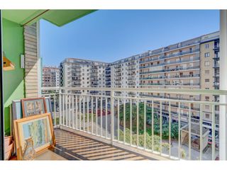 Flat in Avenida Felipe IV 4