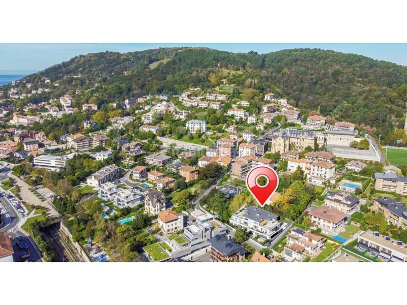 Foto 47c10e1a-6ab0-4282-b3f7-3a67404353bd. Dúplex a calle parada 24 a Intxaurrondo Donostia - San Sebastián