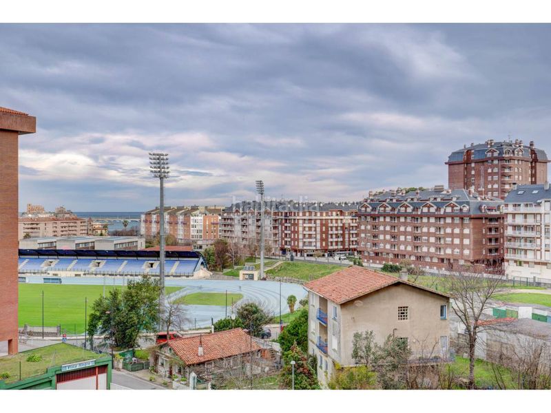Foto 258d6e64-c66d-4d19-b80d-21130fe1484e. Rent flat with heating parking in Cotolino Castro - Urdiales