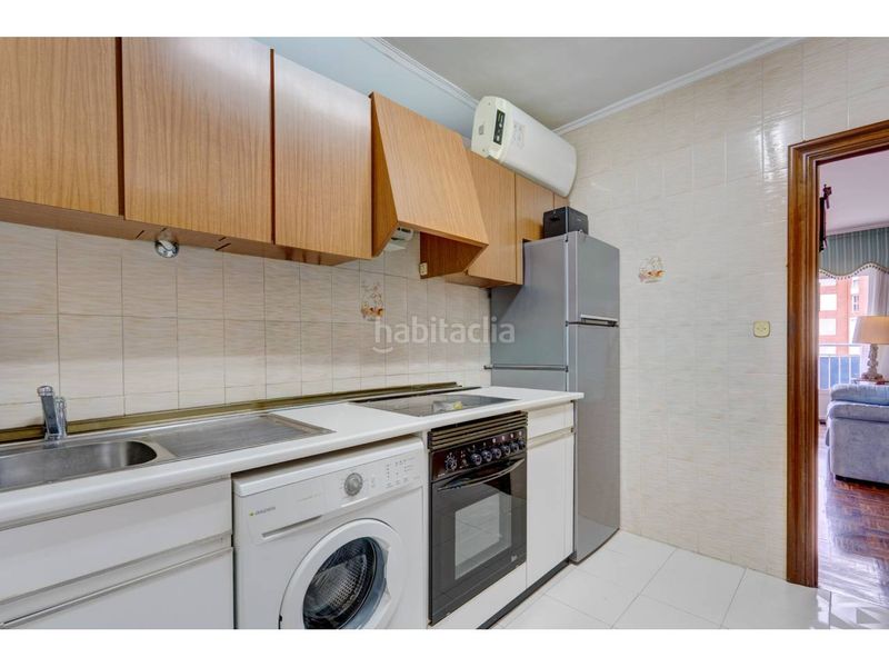 Foto 44cba17d-fcbe-4552-bb60-547eedb93f2c. Rent flat with heating parking in Cotolino Castro - Urdiales