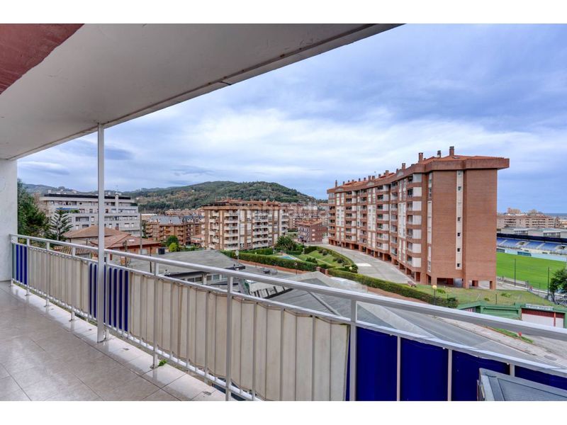 Foto 8476c6d8-8f64-4b7c-99b6-8fa704e3eea3. Rent flat with heating parking in Cotolino Castro - Urdiales