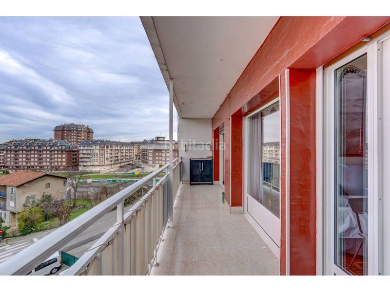 Foto e8fa3a67-2498-47b9-a636-ed6505b66919. Rent flat with heating parking in Cotolino Castro - Urdiales