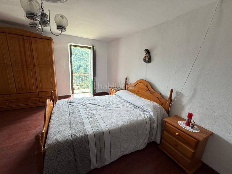 Foto cc51fee2-9df8-4f5c-b46b-eb4adcae6fc5. Haus mit parking in Hernialde