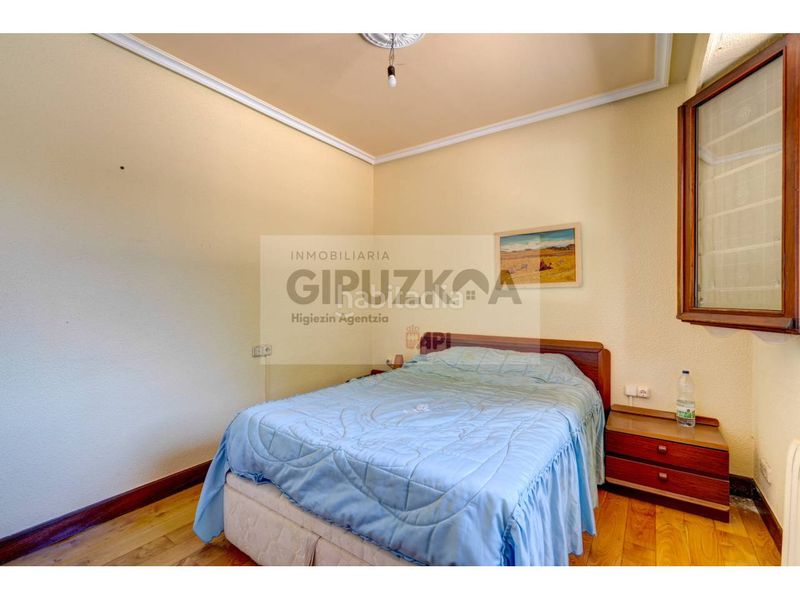 Foto ea54b59e-2018-4b33-b2b3-51e21265772b. Casa adossada amb calefacció aparcament a Lasarte - Oria
