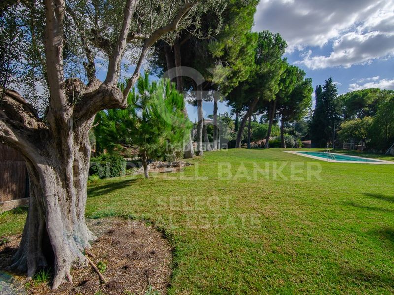 Foto f85a6cd4-c649-44fe-9cf0-8486f455705c. Casa  magnífica y señorial en Bellaterra