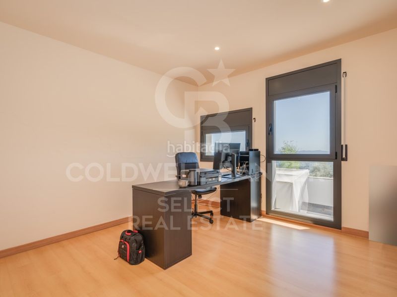 Foto b6570f38-cfc1-4e15-aae1-b2e9e1af0625. Maison avec parking dans Matadepera