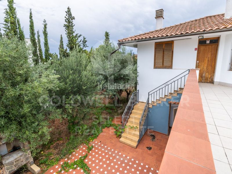 Foto d17bf15f-d921-4df1-9ac1-476bc6668c7c. Casa amb aparcament a Matadepera