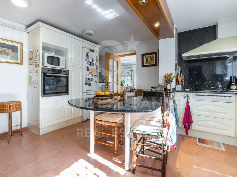 Foto b23b5f1d-77fc-41e8-9002-b9f1a6ed8254. Casa in Matadepera