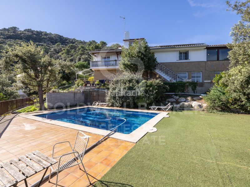 Foto bf6151c2-6801-43fa-8d1d-01488f339e1f. Casa in Matadepera