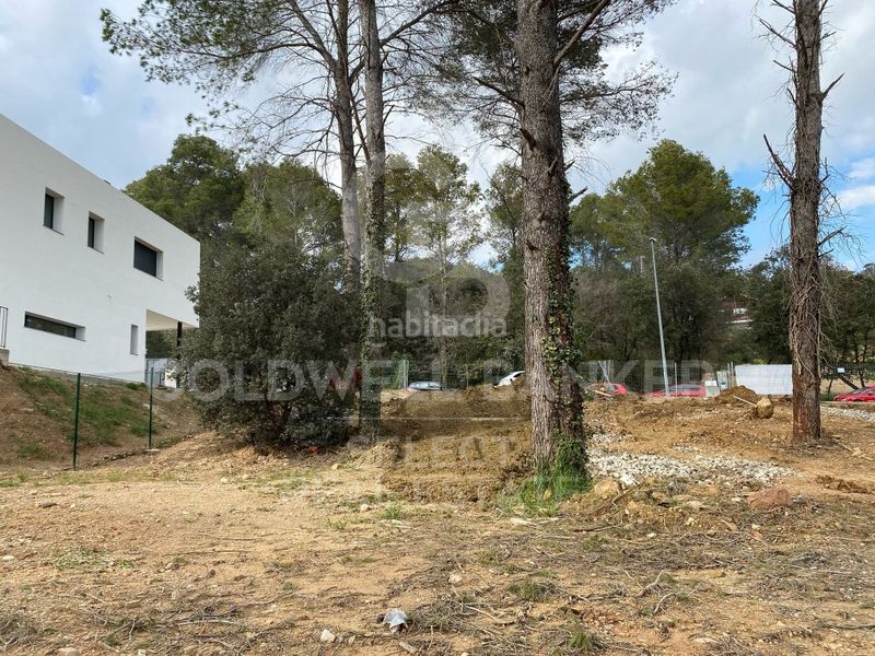 Foto 049d56ef-29cb-4a63-bd24-92b808285d65. Terreny residencial a Bellaterra