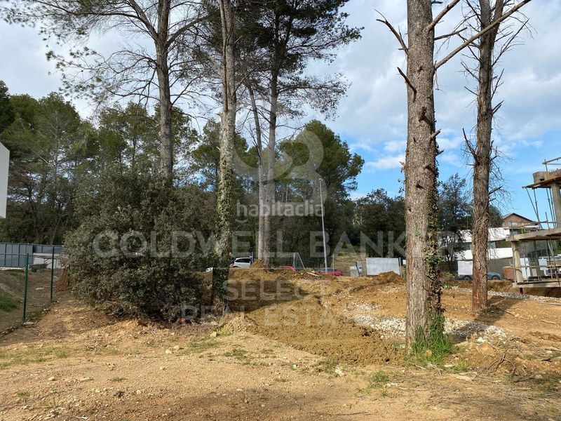 Foto 6025a49a-9e5d-46ca-af07-cd580e7f54ad. Terreny residencial a Bellaterra