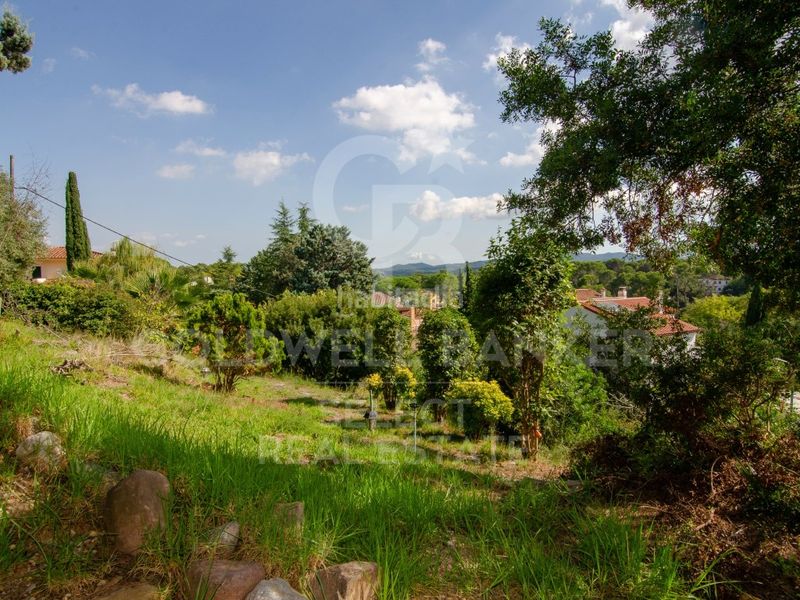 Foto dd6c0b9a-a9d3-456a-b17c-b7a0b9d1b322. Terreny residencial a Bellaterra