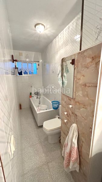 Foto 843e8008-609c-4333-ab8f-2ed42cbc786d. Haus mit parking in Bosque (El)