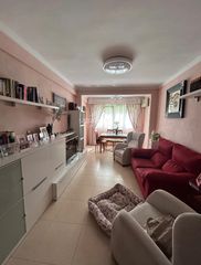 Casa a Plaza de madrid 13. Duplex con patio, cádiz