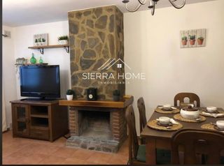 Flat  Calle ronda. Piso con patio y trastero en el bosque