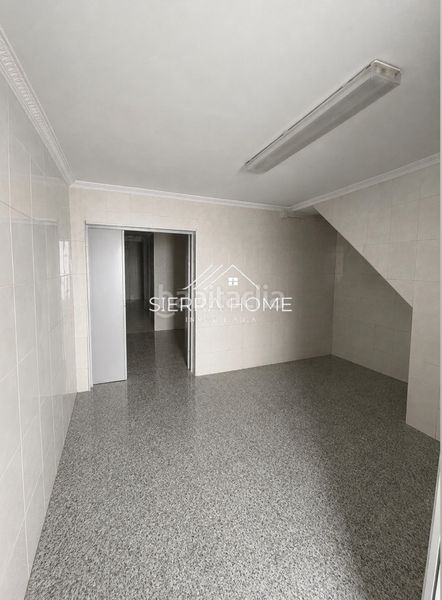 Foto dec1f967-738b-4e6a-b3c1-dc3f1ca63c47. Local comercial a Bosque (El)