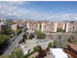Foto a867c81e-8355-40e4-9b3a-90789b3b0bfc. Pis amb calefacció aparcament a La Paz Madrid