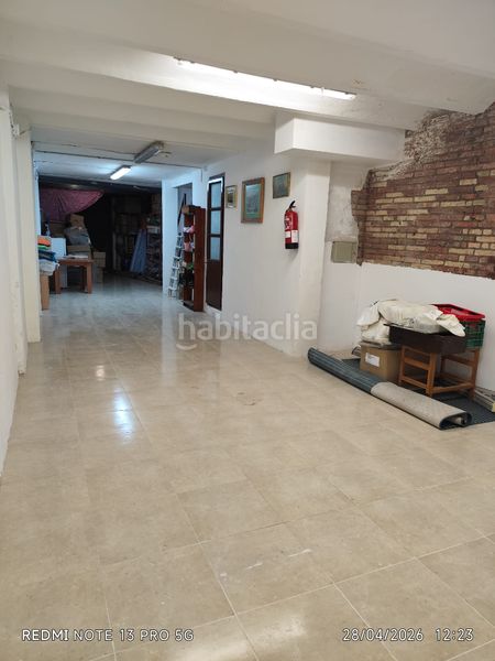 Foto a88b5955-431b-48a3-bc8c-d17ac7fa053e. Local comercial en carrer de lepant 228 local diafano con puetta a dos calles y con mucha altura en Barcelona